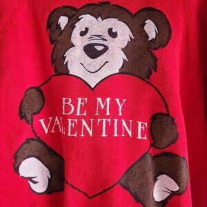 Vintage Valentine's Day Sweatshirt Bear Heart sweater Valentine size L adult